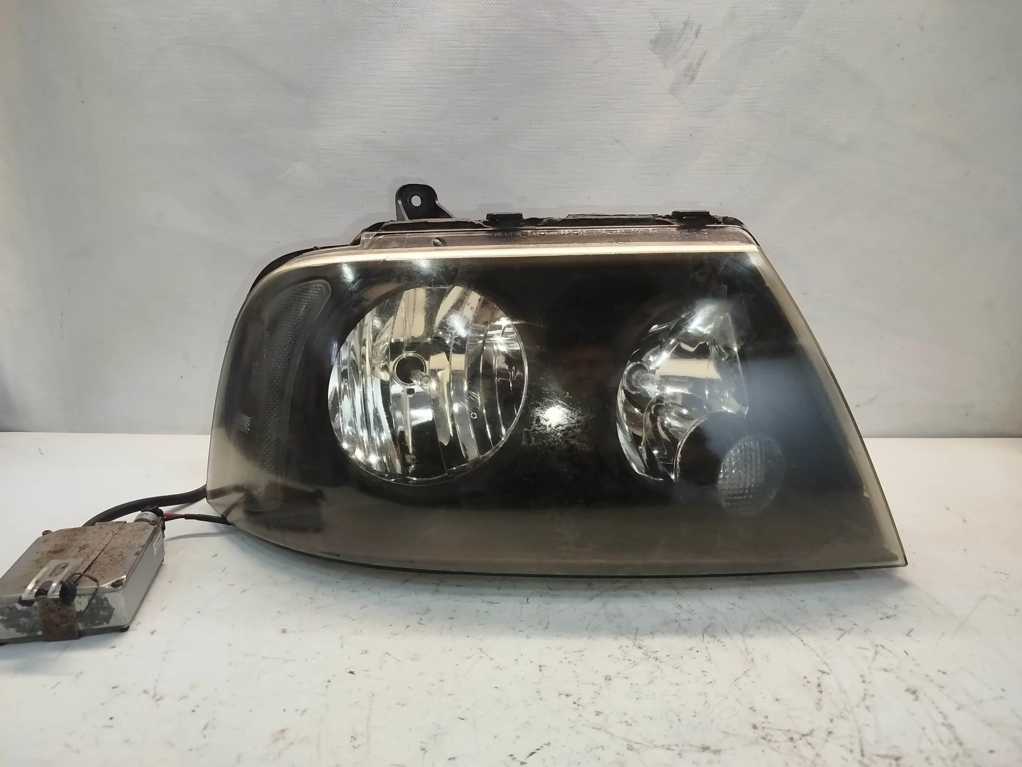 ФАРА LINCOLN ПРАВАЯ 6L7Z13008BA KB508