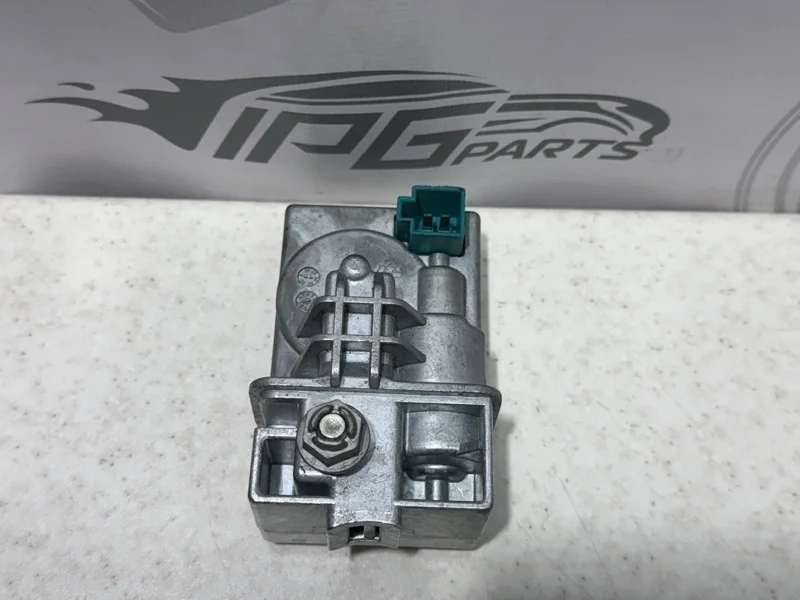 Блокиратор рулевого управления Mercedes-benz 2007 W204