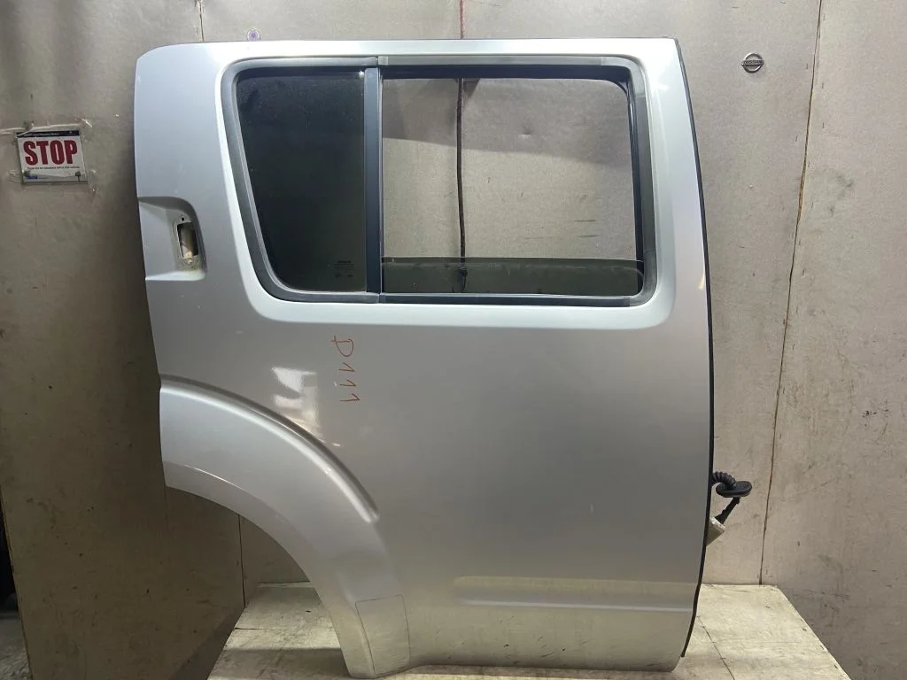 Дверь задняя правая Nissan Pathfinder R51 2007