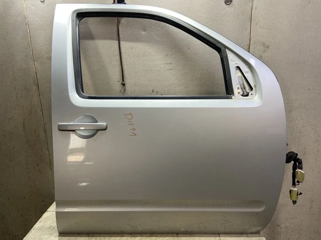 Дверь передняя правая Nissan Pathfinder R51 2008
