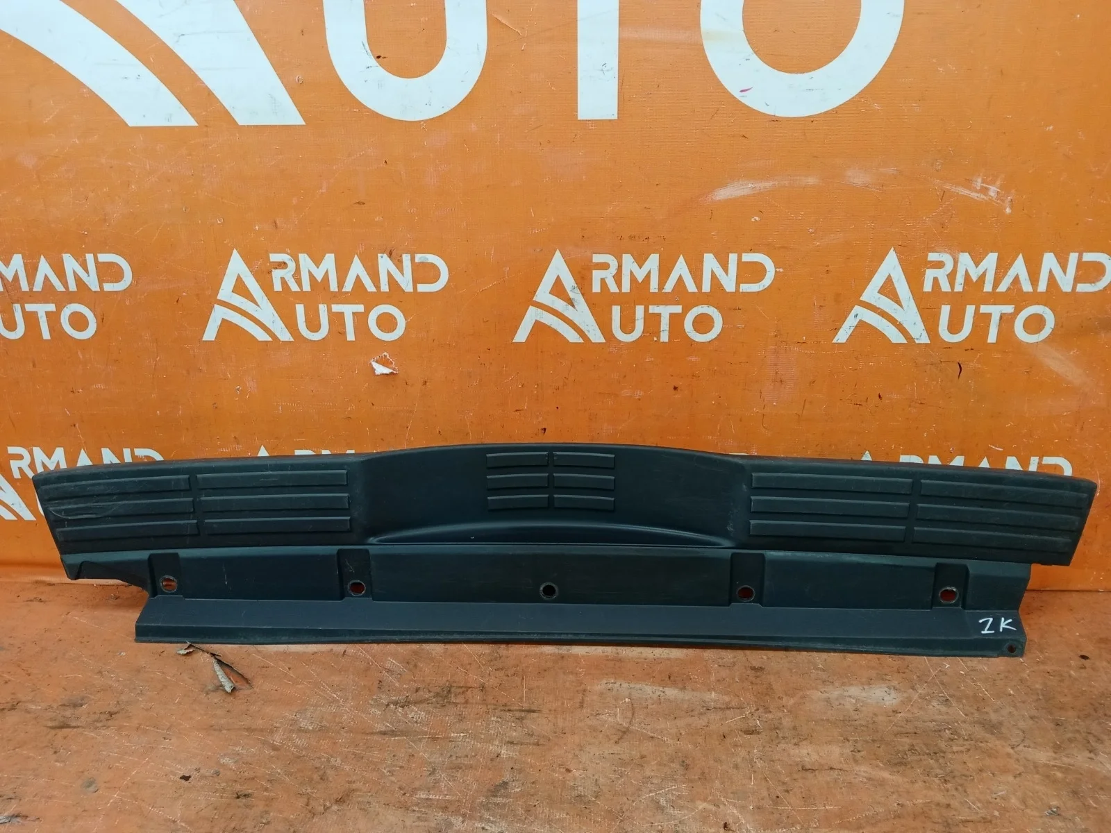 Накладка бампера верхняя Mitsubishi Pajero 2006-нв 4