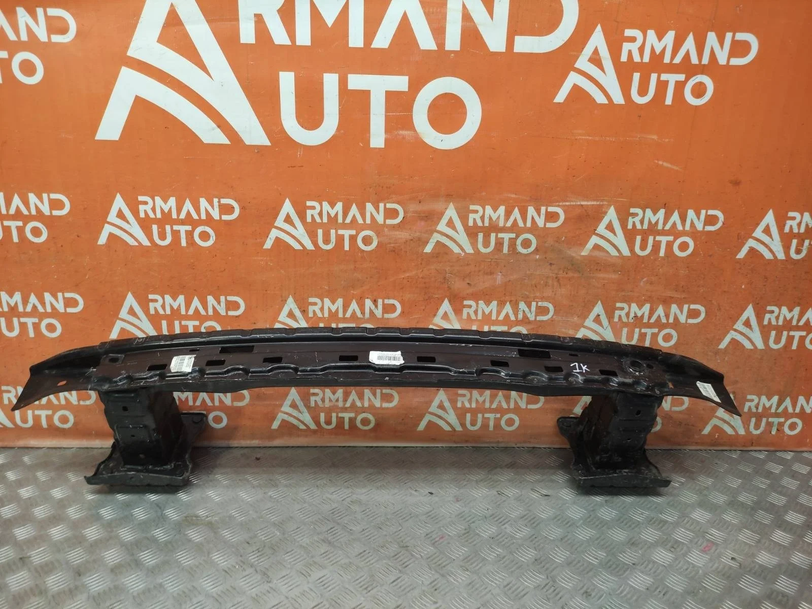 Усилитель бампера Mercedes GL GLS-Class 2012-2019 X166