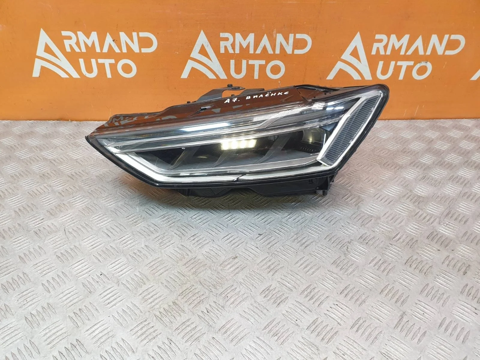 Фара Audi A7 2018-нв 4K8