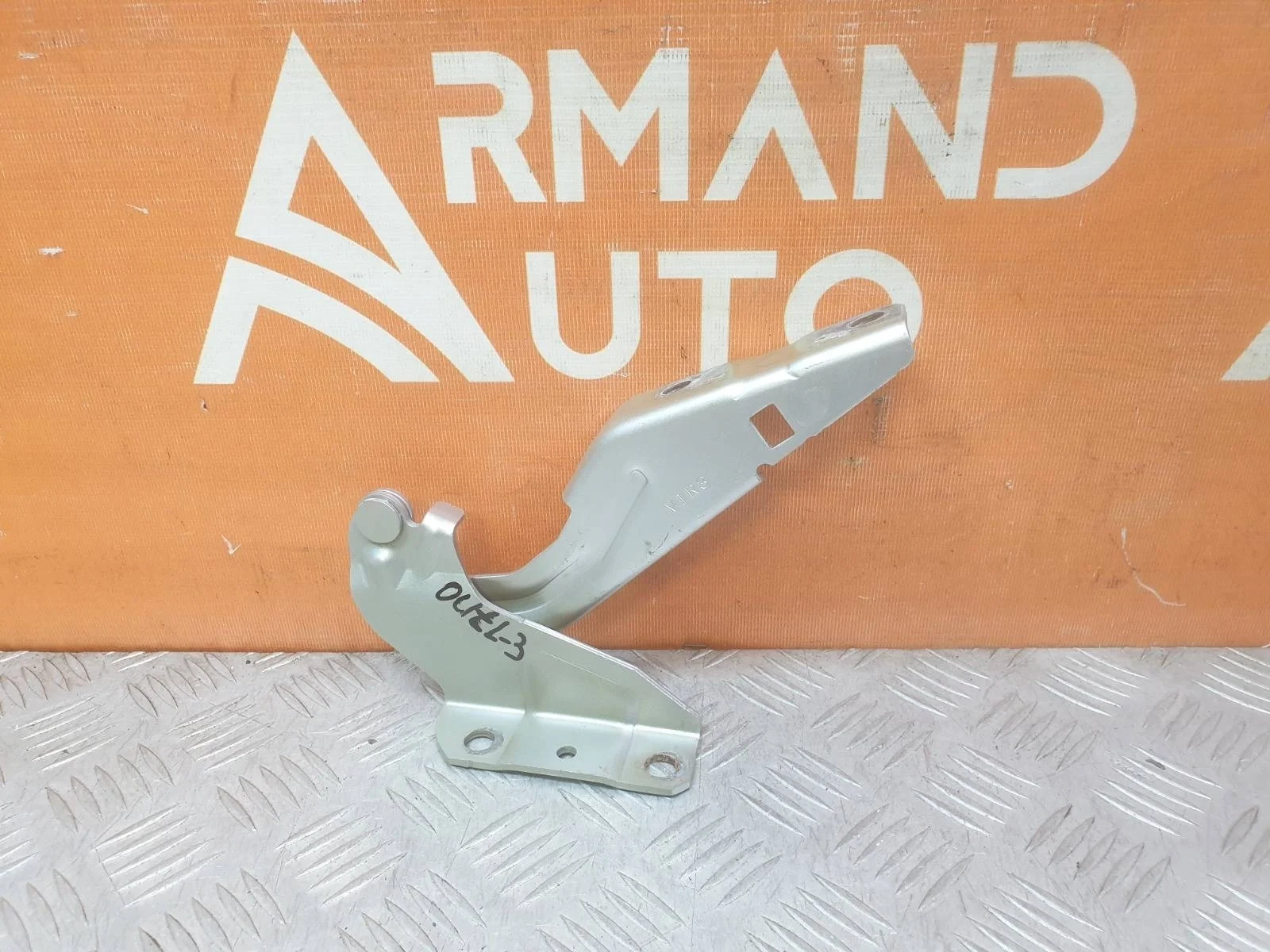 Петля капота Mitsubishi Outlander 2005-2013 XL