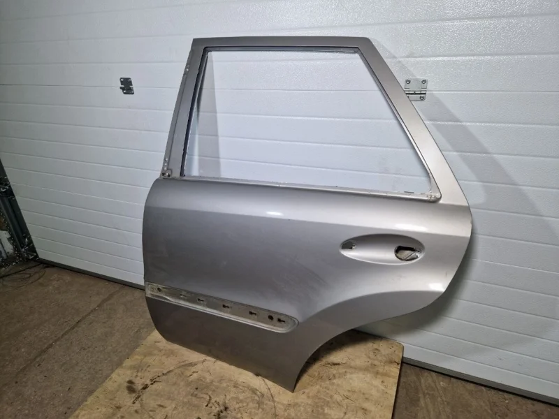 Дверь Mercedes-Benz ML164 2006