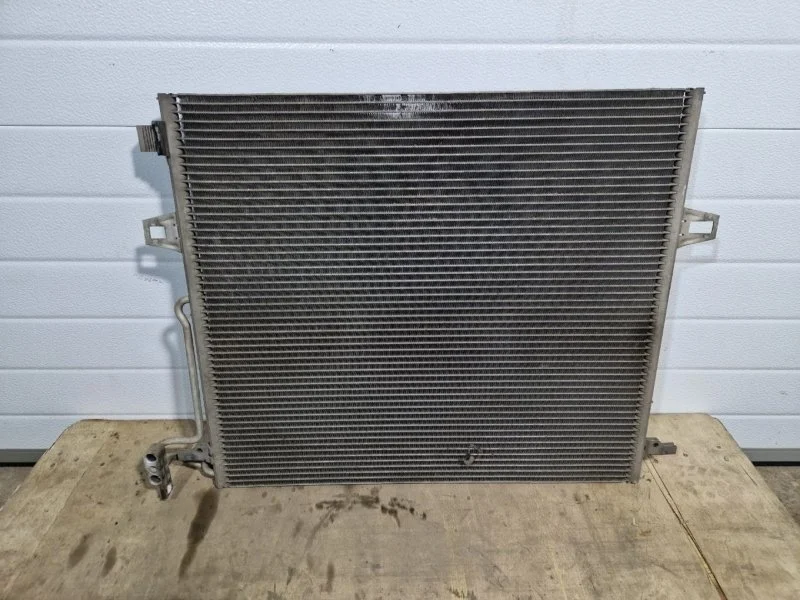 Радиатор кондиционера Mercedes-Benz ML164 2006