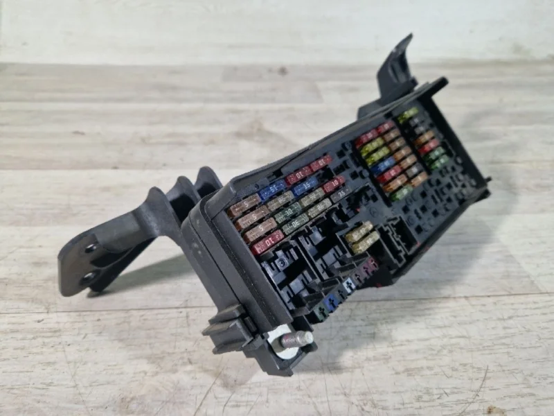 Блок предохранителей Mercedes-Benz ML164 2006