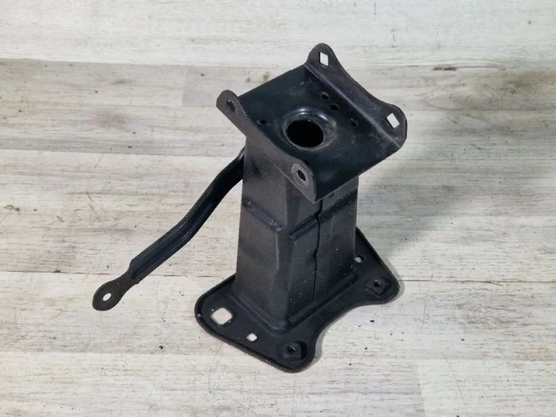 Кронштейн усилителя бампера Mercedes-Benz ML164 2006