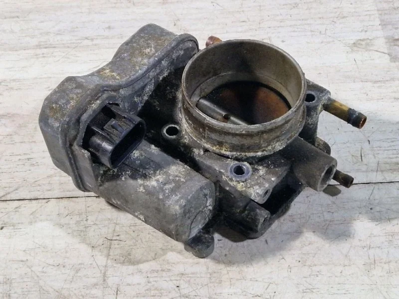 Дроссельная заслонка Opel Zafira 2004