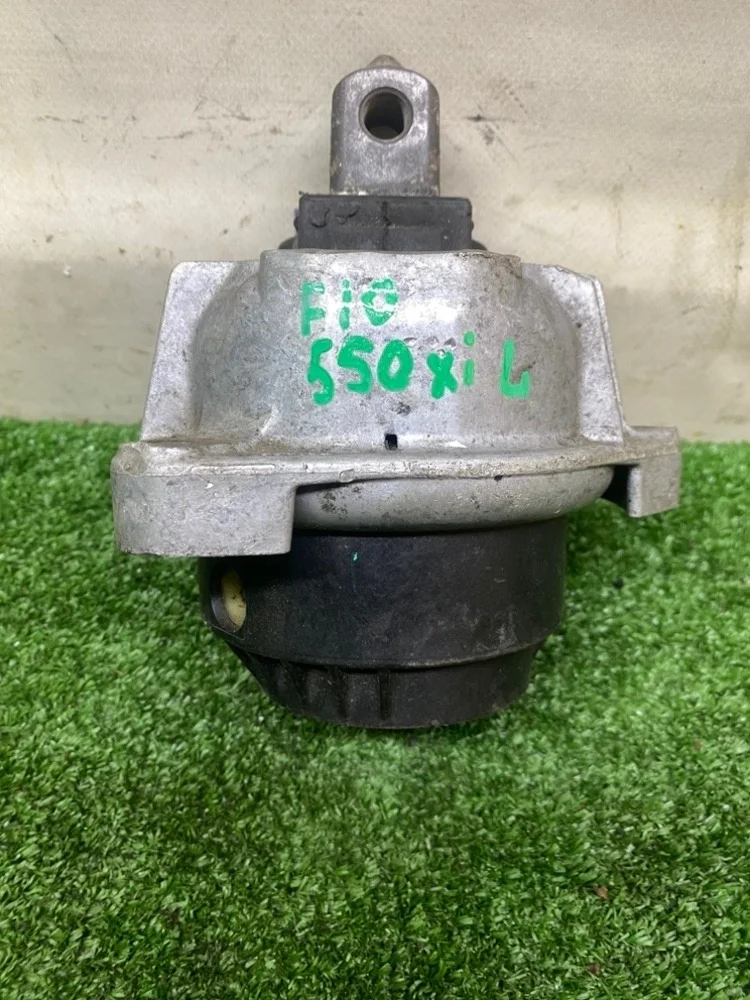 Подушка двигателя BMW 550iX F10