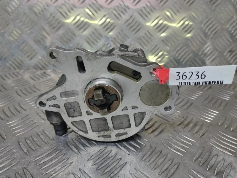 Вакуумный насос Skoda Superb 2