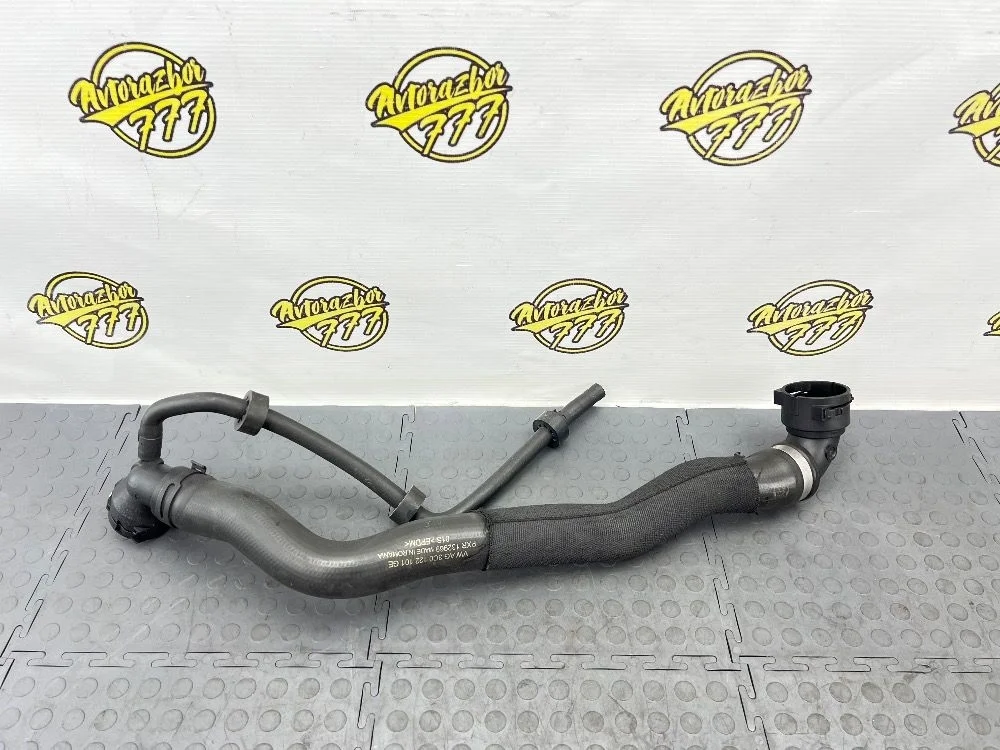 Патрубок системы охлаждения Volkswagen Passat CC B6 рестайлинг (2012—2017)