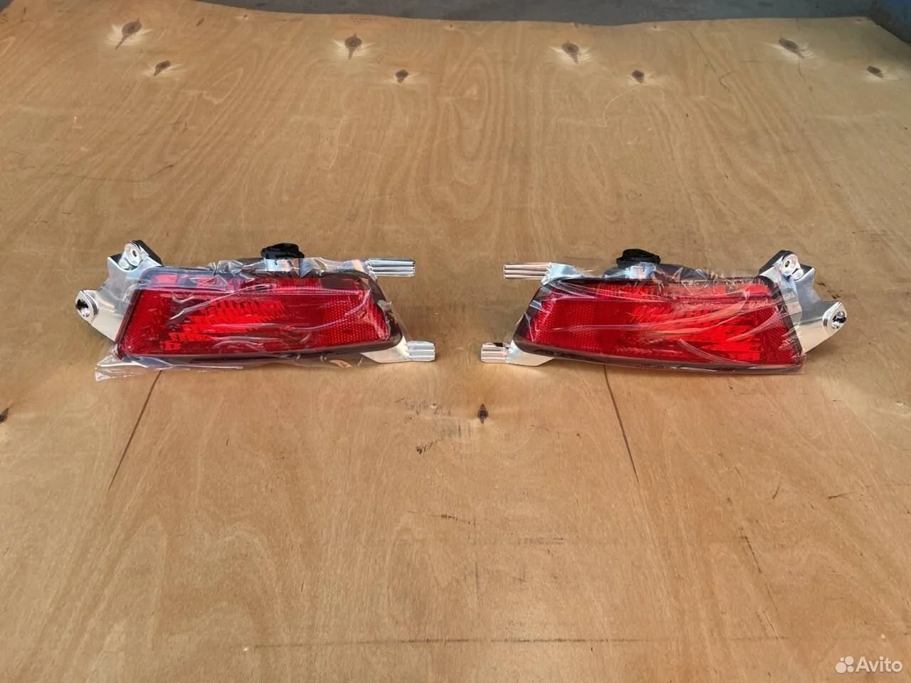 Катафот фонарь задний в бампер land rover evoque