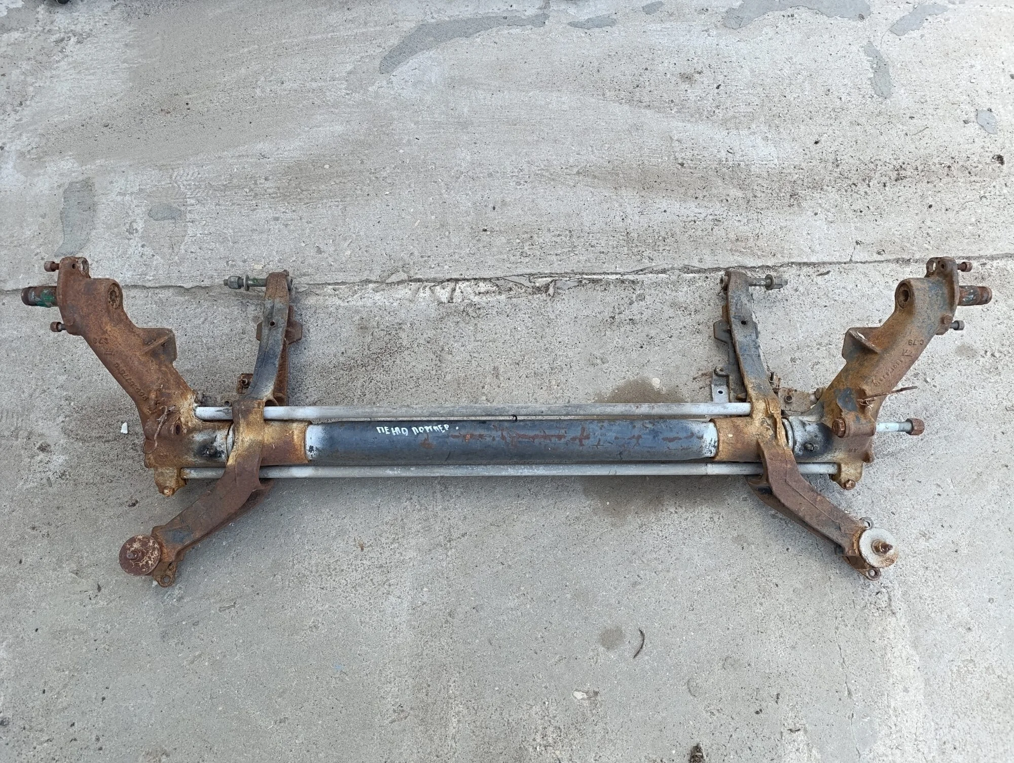 Балка задняя Berlingo 1996-2002