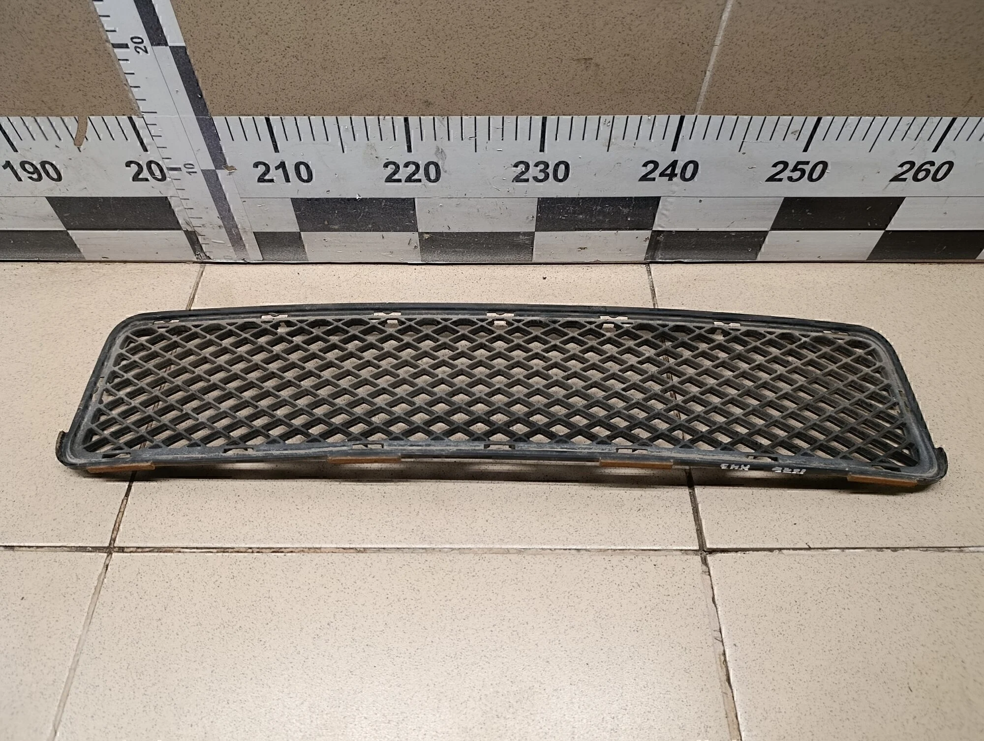 Решетка в бампер центральная Tucson 2004-2010