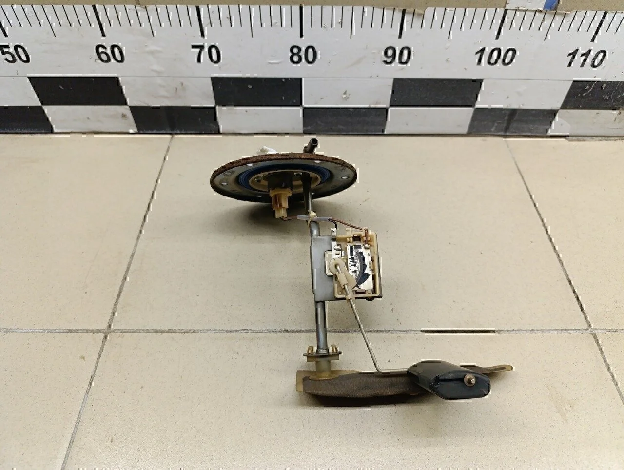 Датчик уровня топлива Tucson 2004-2010