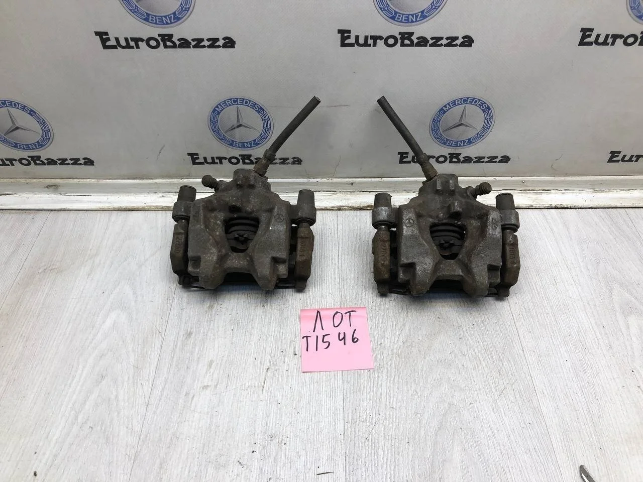 Тормозной суппорт задний Mercedes W204