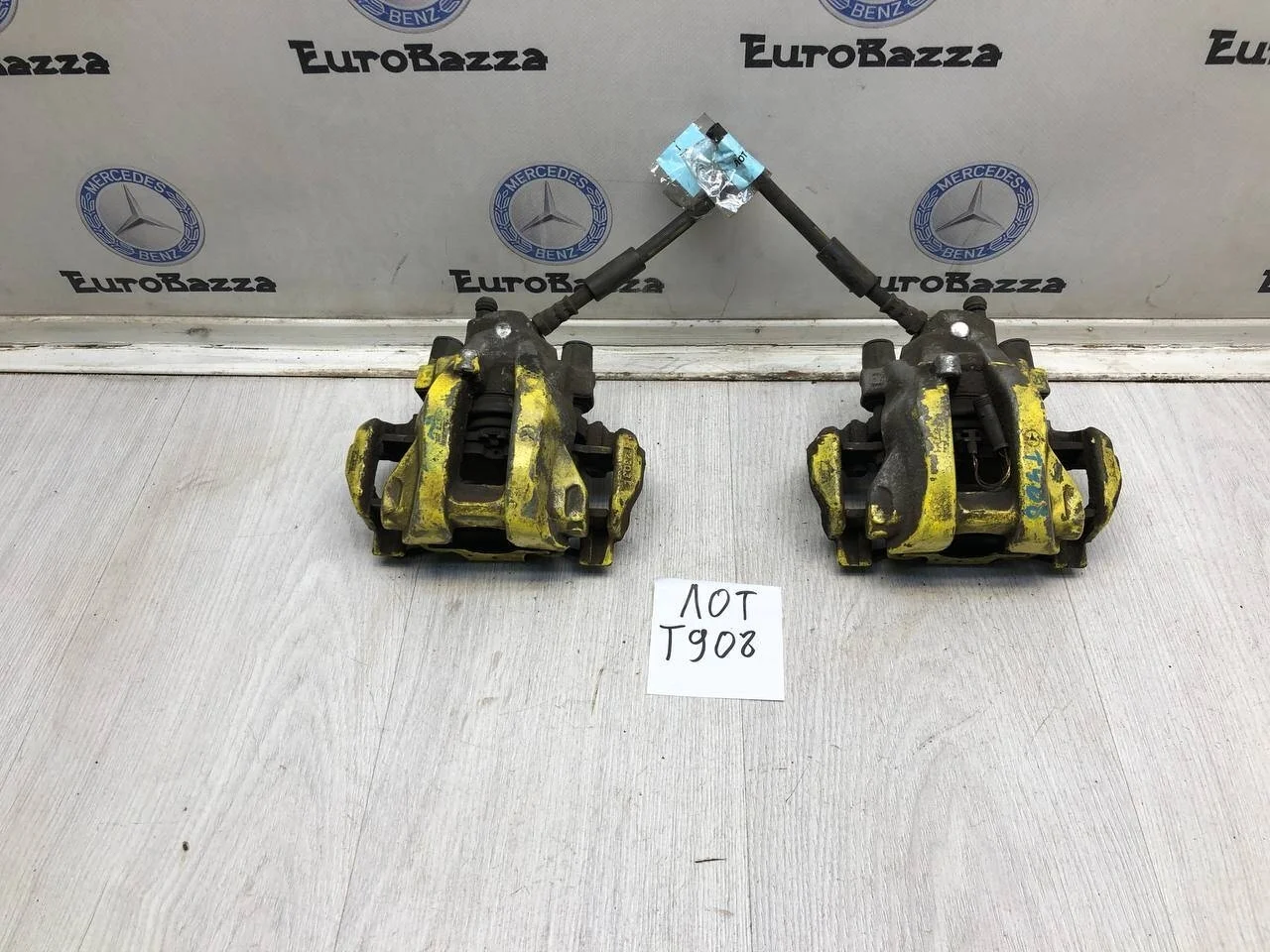 Тормозной суппорт задний Mercedes W218