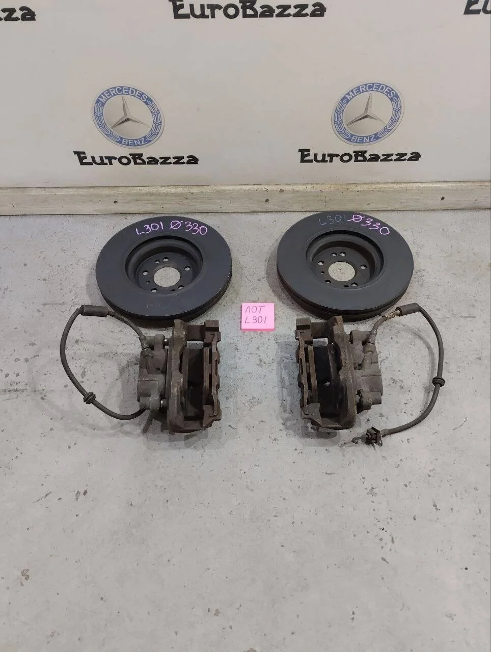 Передняя тормозная система Mercedes W251