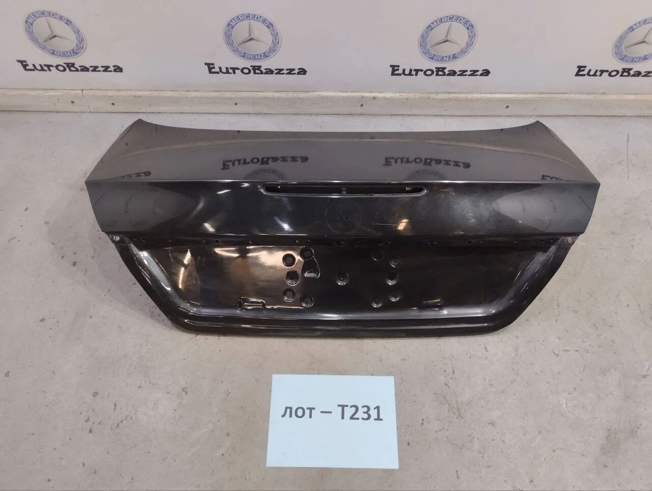 Крышка багажника Mercedes W211