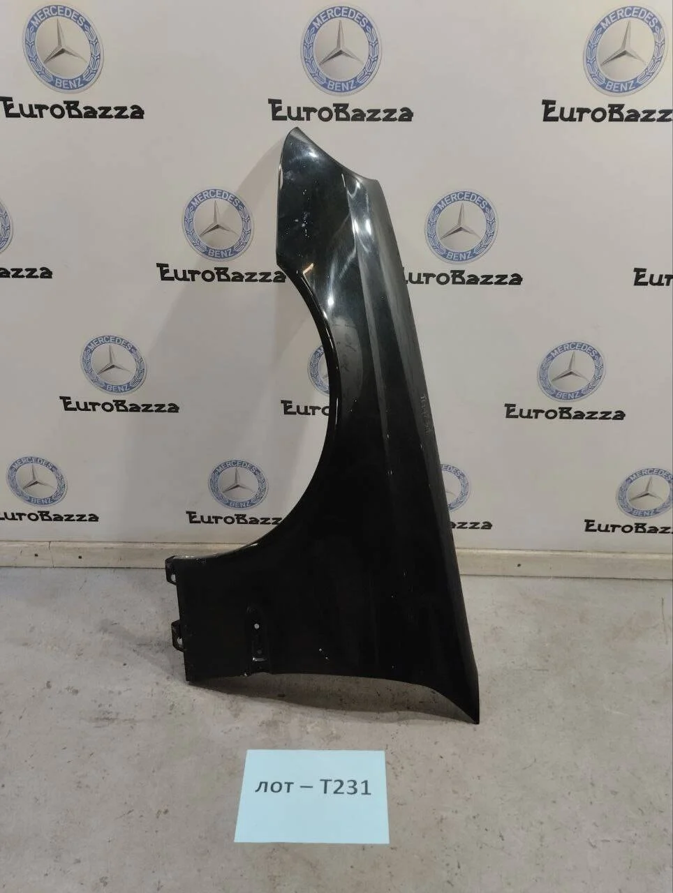 Крыло переднее левое Mercedes W211