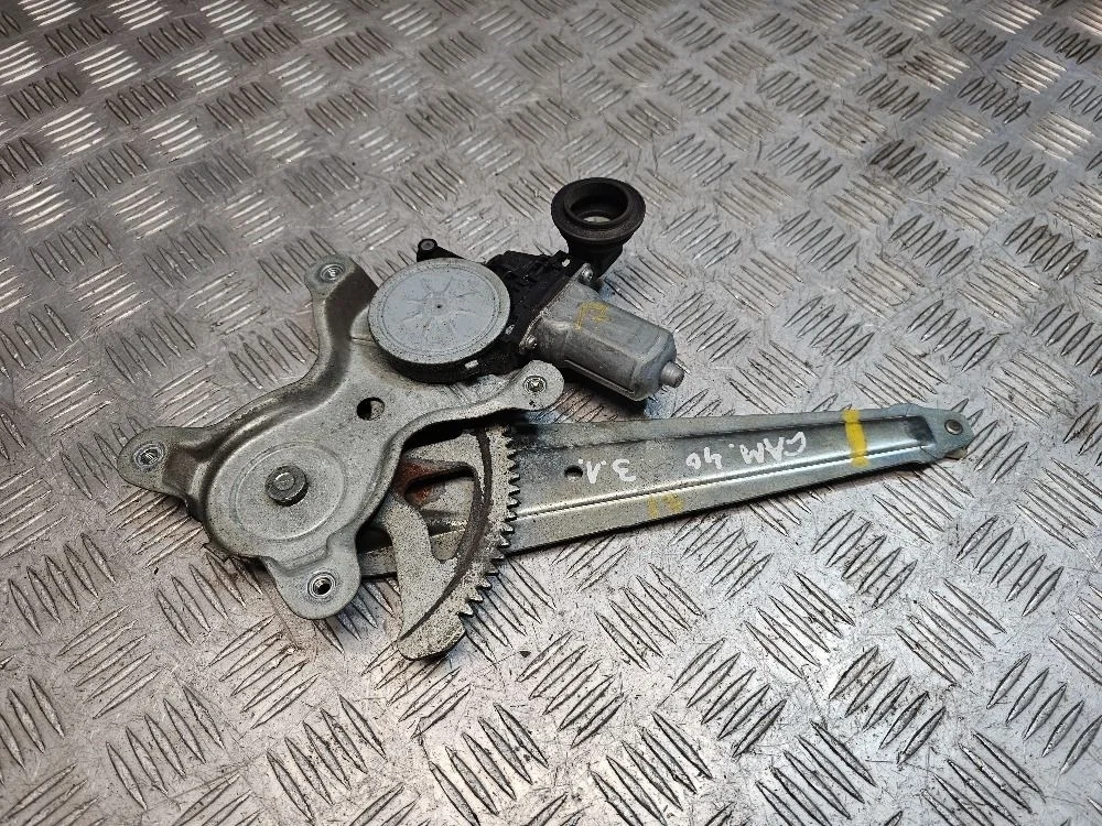 Стеклоподъемник задний левый Toyota Camry V40