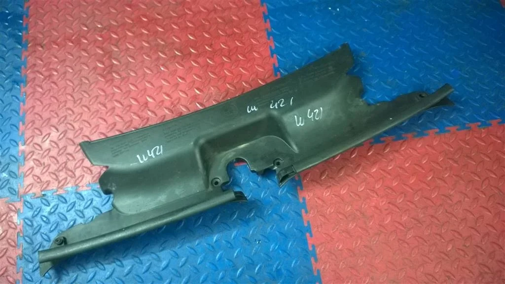 воздухозаборник наружный BMW X3 E83  M54B30 231лс 3.0i