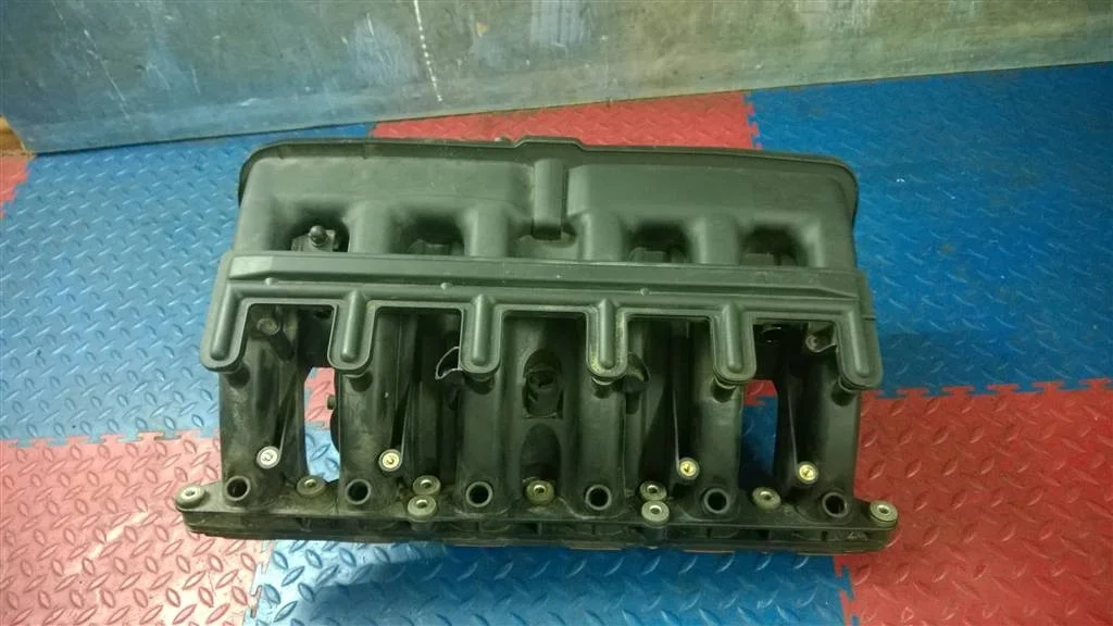 коллектор впускной BMW X3 E83  M54B30 231лс 3.0i
