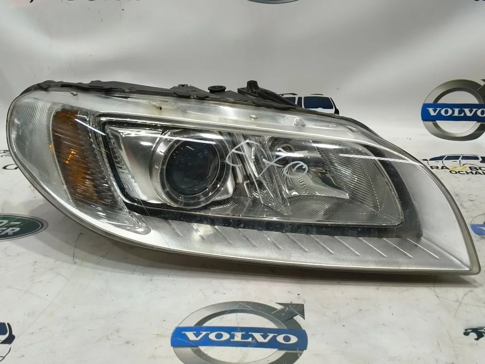 Фара правая Volvo S80 V70 XC70 2013-2016 ксенон S80 II рестайлинг 2 (2013—2016)