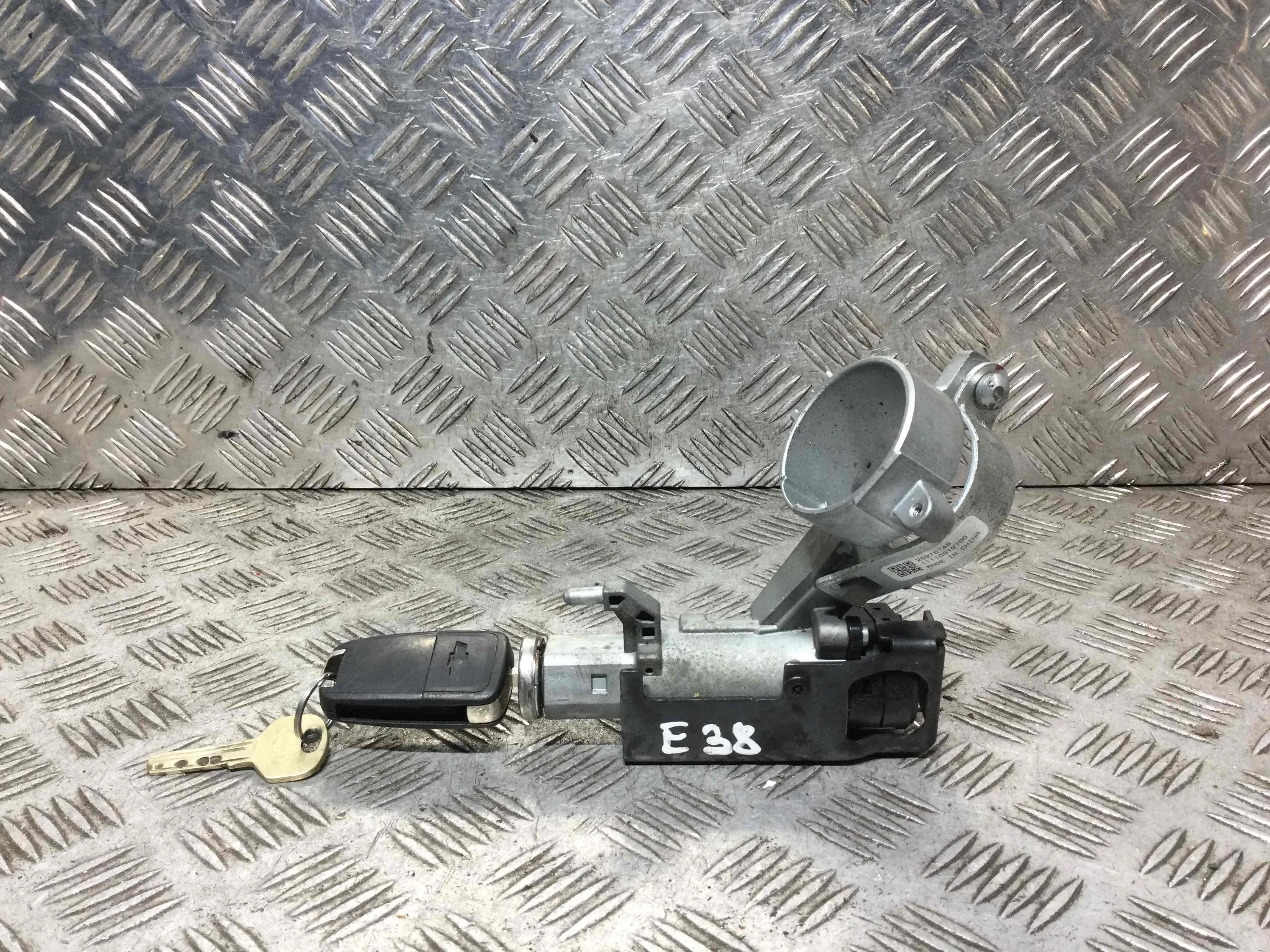 Замок зажигания Chevrolet Orlando Orlando 2009 - 2015 дизель 2.0 CRD Автомат Кроссовер