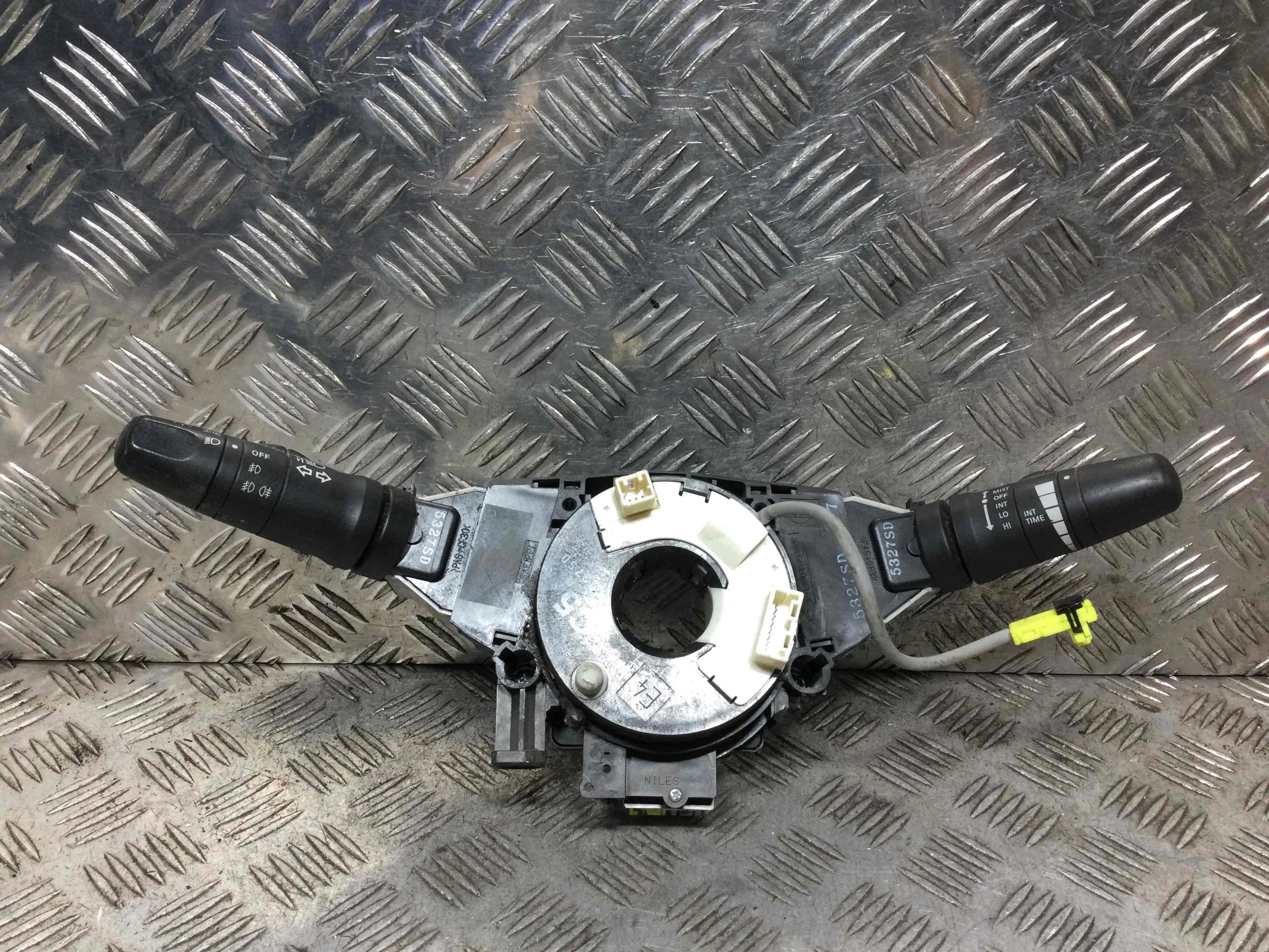 Переключатель подрулевой (стрекоза) Nissan NV200 1 поколение (2009-2023) дизель 1.5 dCi Механика Микроавтобус