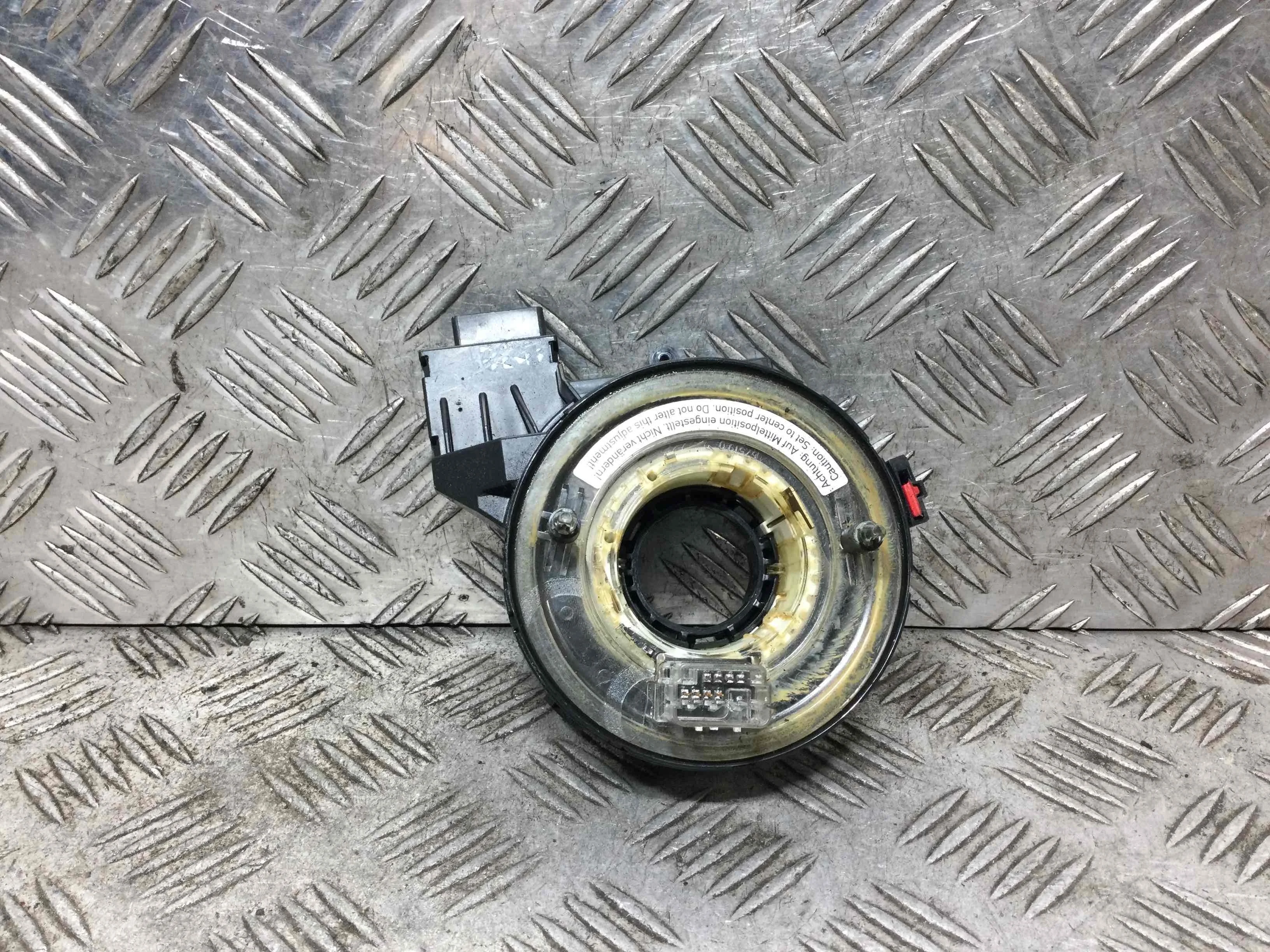 Шлейф руля Audi A3 8P/8PA [рестайлинг] (2004-2008) бензин 2.0 FSI Механика Х/б