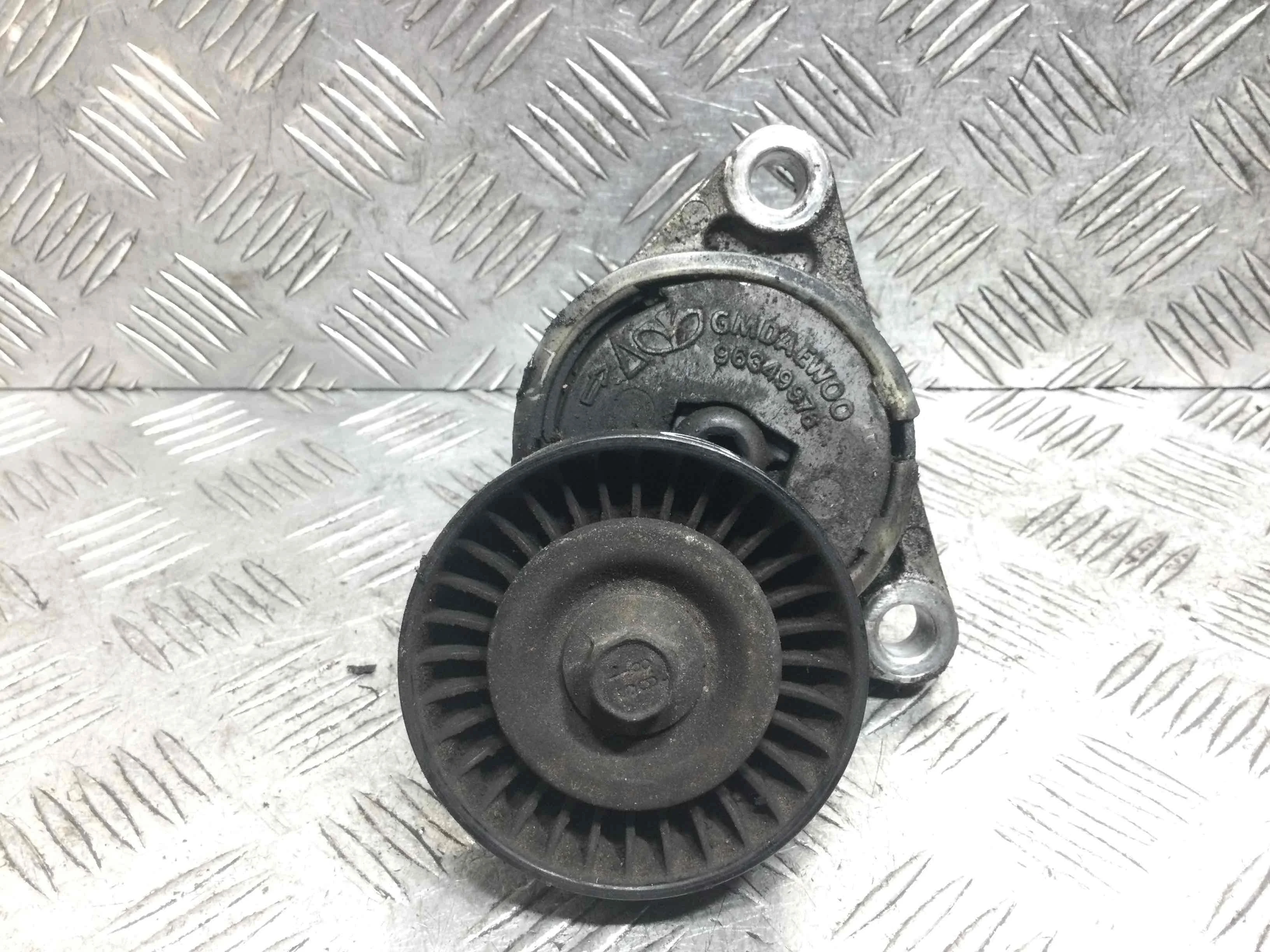 Натяжитель ремня генератора Chevrolet Kalos 1 поколение 2003 - 2008 бензин 1.4 i Механика Седан