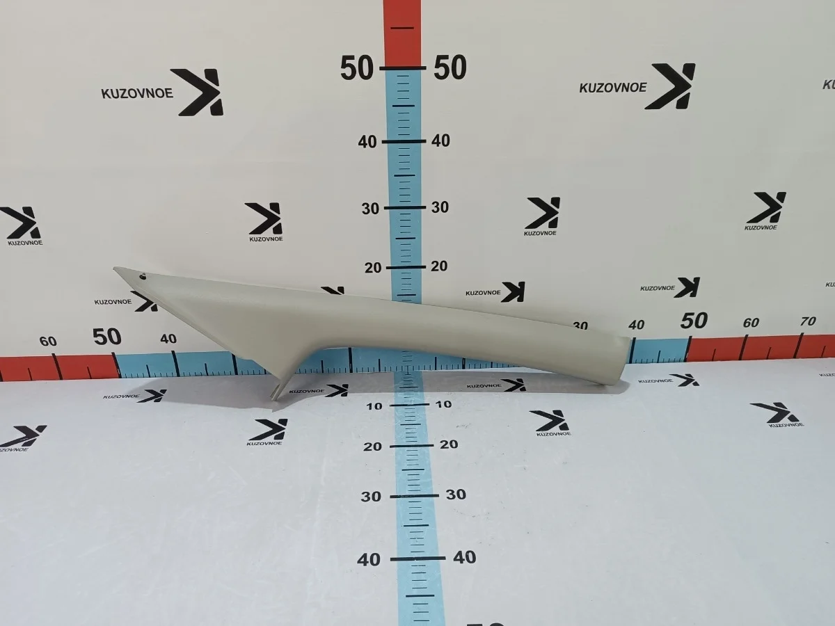 Обшивка стойки Ford Focus 2010 CB4