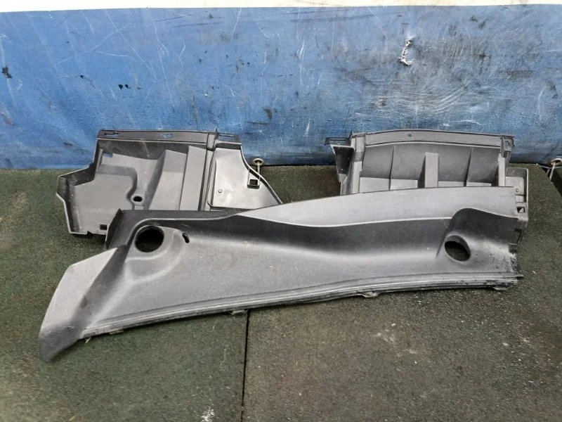 Жабо Toyota Corolla 2008 5570912110 E150, левое