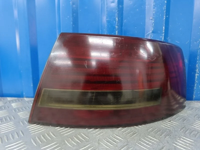 Фонарь Audi A6 2004 4F5945096N C6 3.0 BBJ, правый