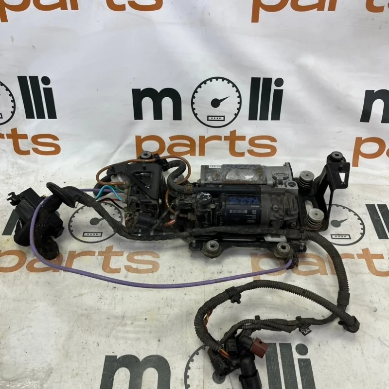 Компрессор пневмоподвески Audi S8 2017 D4 4H