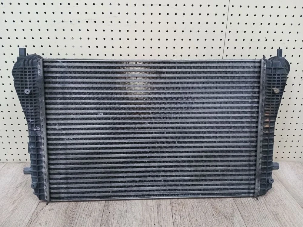 Интеркулер Volkswagen Tiguan I (2007—2011) Tiguan I (2007—2011) 3C2 3C5