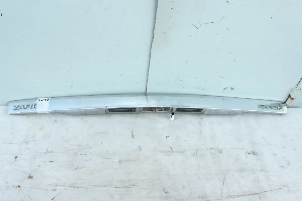 Хром молдинг крышки багажника Opel Zafira B ZbМБ8