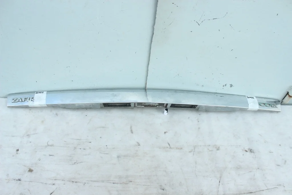 Хром молдинг крышки багажника Opel Zafira B ZbМБ9