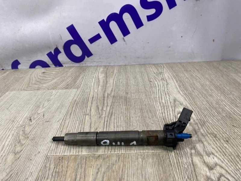 Форсунка топливная KIA Sorento 2011