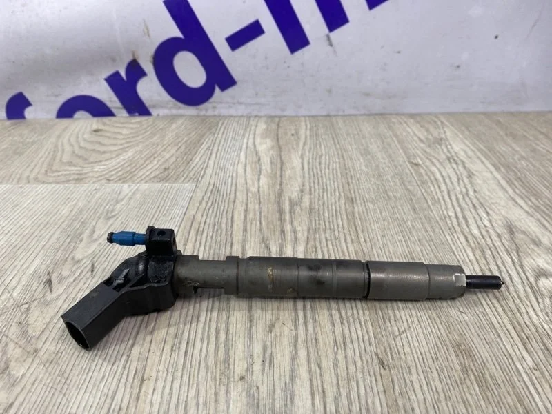 Форсунка топливная KIA Sorento 2011