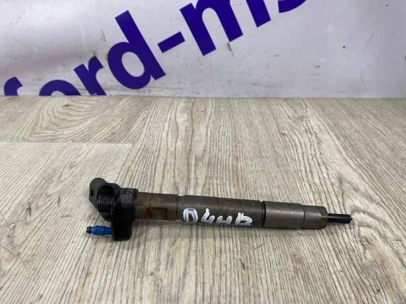 Форсунка топливная KIA Sorento 2011