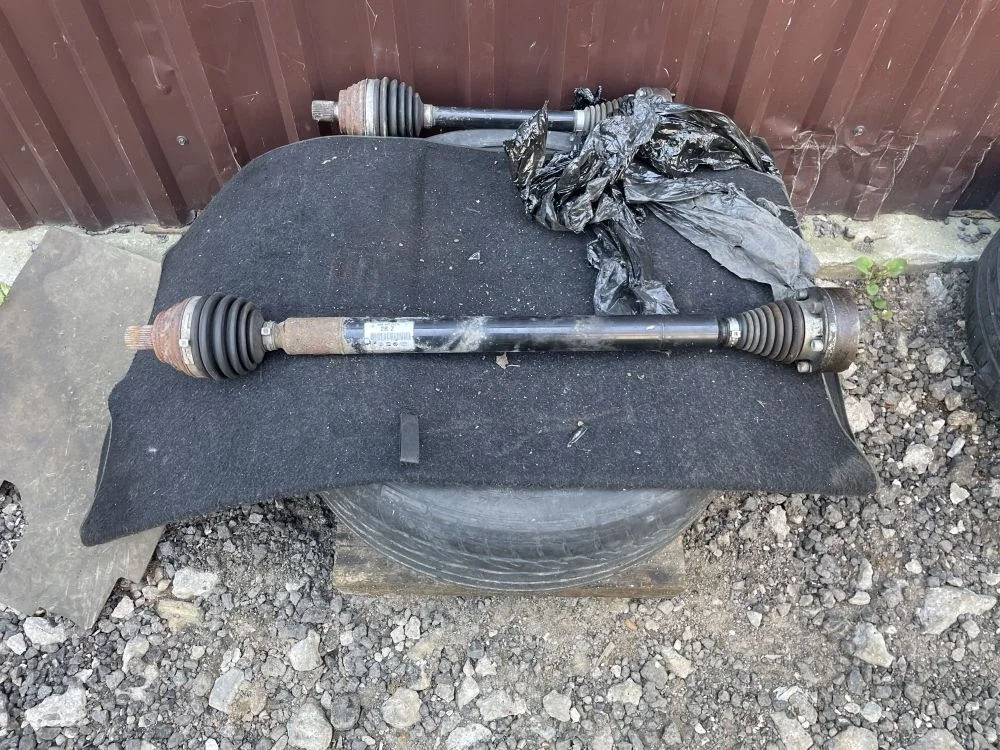 привод передний правый Vokswagen Skoda