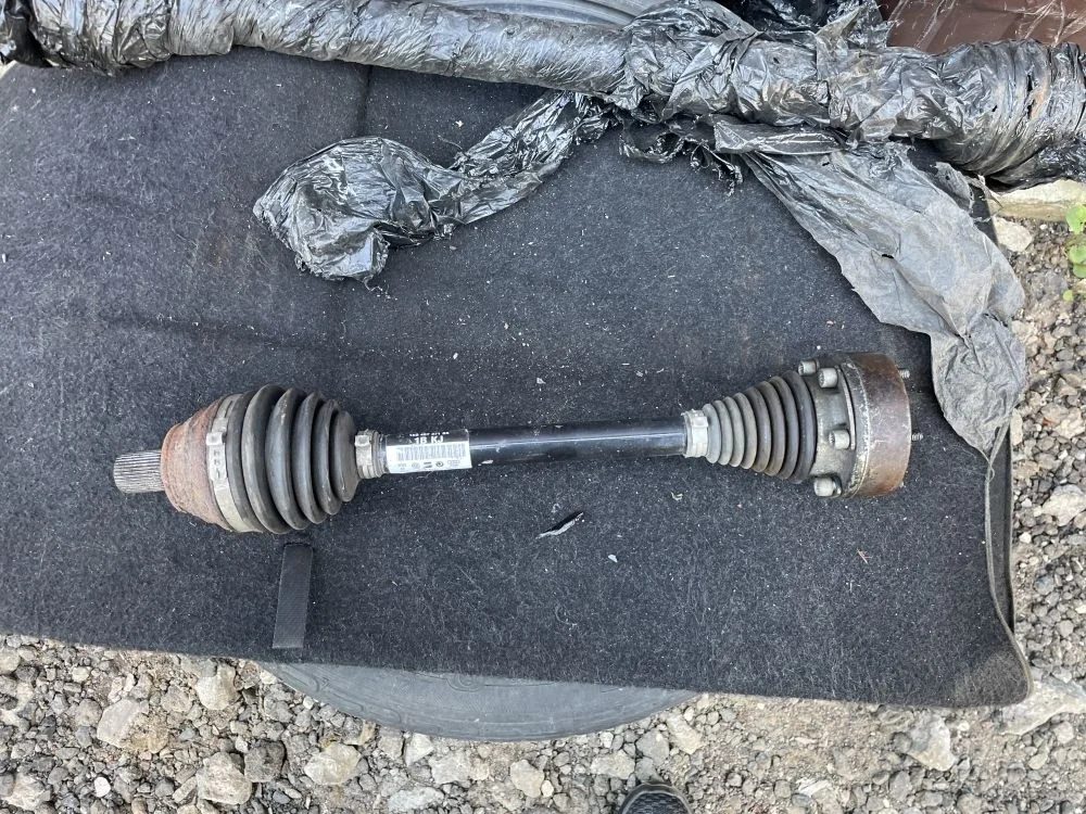 привод передний левый Volksagen skoda