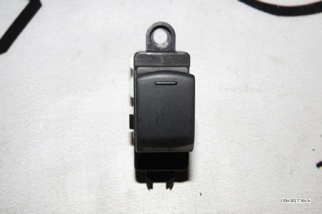 КНОПКА С\П NISSAN ЗАД ПРАВО 25411AX010