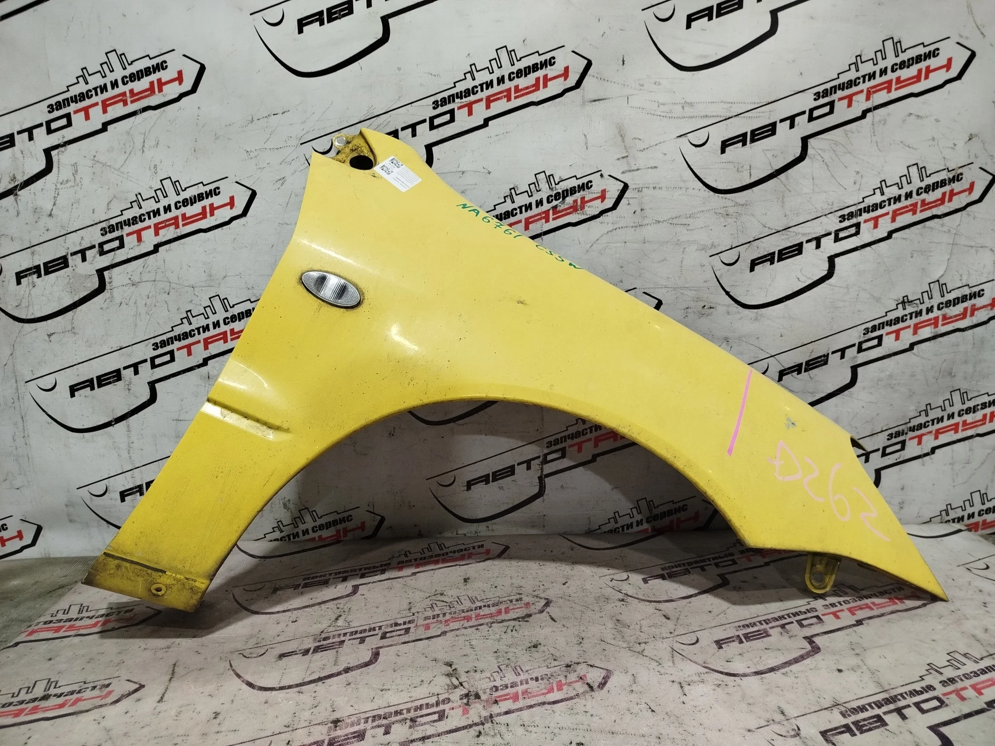 КРЫЛО MITSUBISHI 5220A734 ПЕРЕД ПРАВО желтый, Y01 NA6761