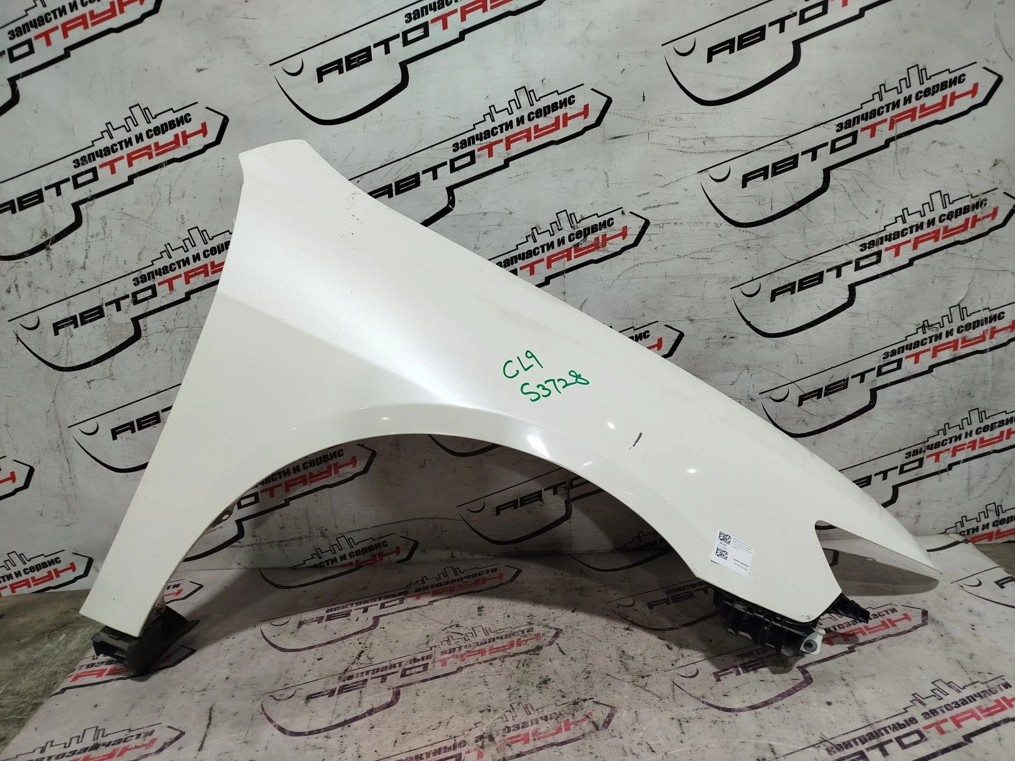 КРЫЛО HONDA 60211SEA000ZZ ПЕРЕД ПРАВО белый, NH624P S3728