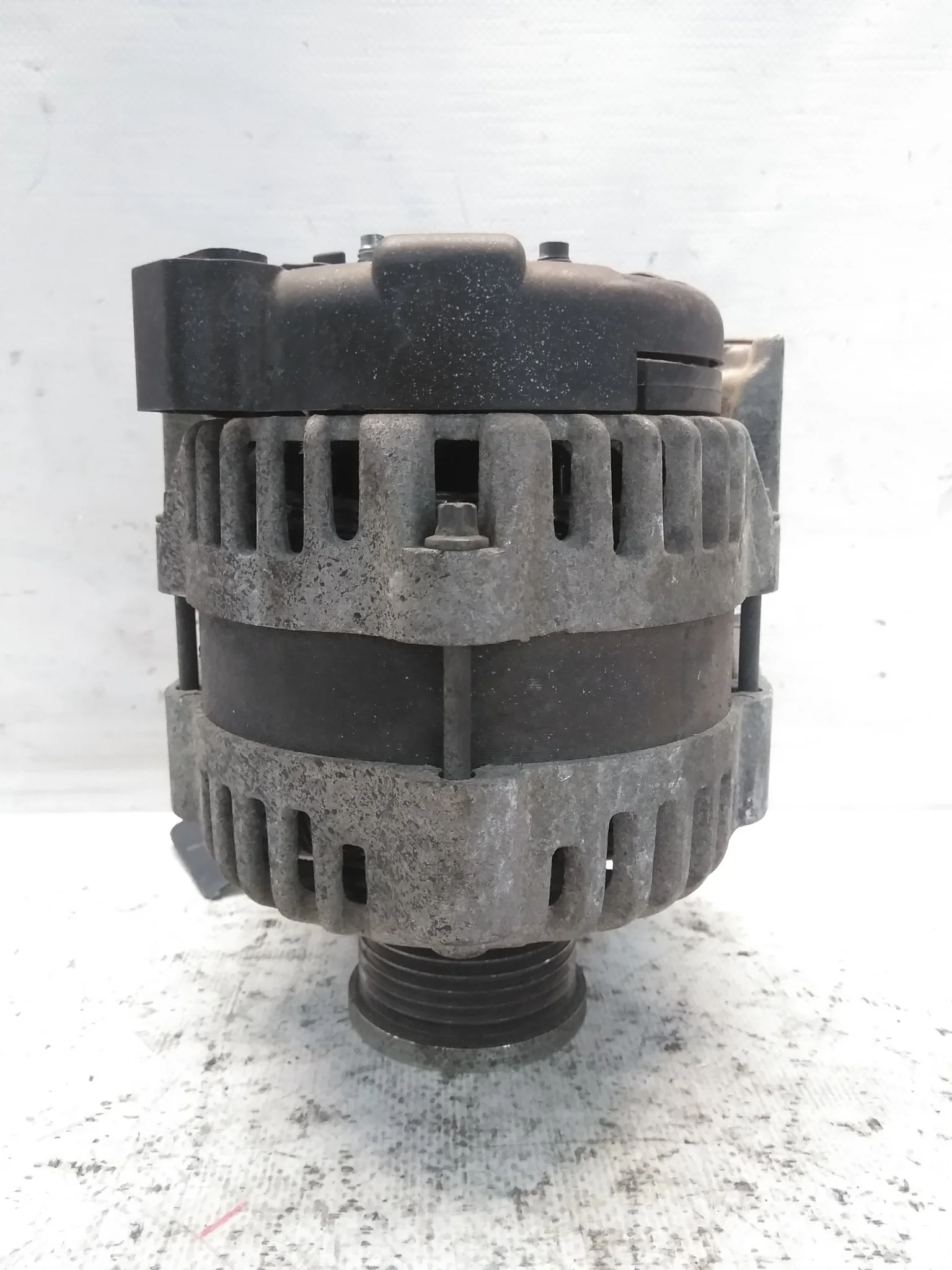 ГЕНЕРАТОР CHEVROLET OPEL ... A16SHT A18XER F18D4 Z16XER ... AVEO CRUZE INSIGNIA ORLANDO ... J308 J309 P10 T300 13500577 100A ОВАЛЬНАЯ ФИШКА D4174