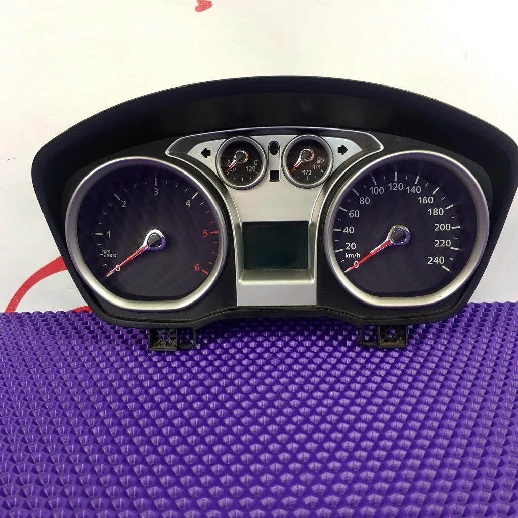 Панель приборов Ford Focus 2008 8V4T10849GF 2 1.6 TDCI G8DA